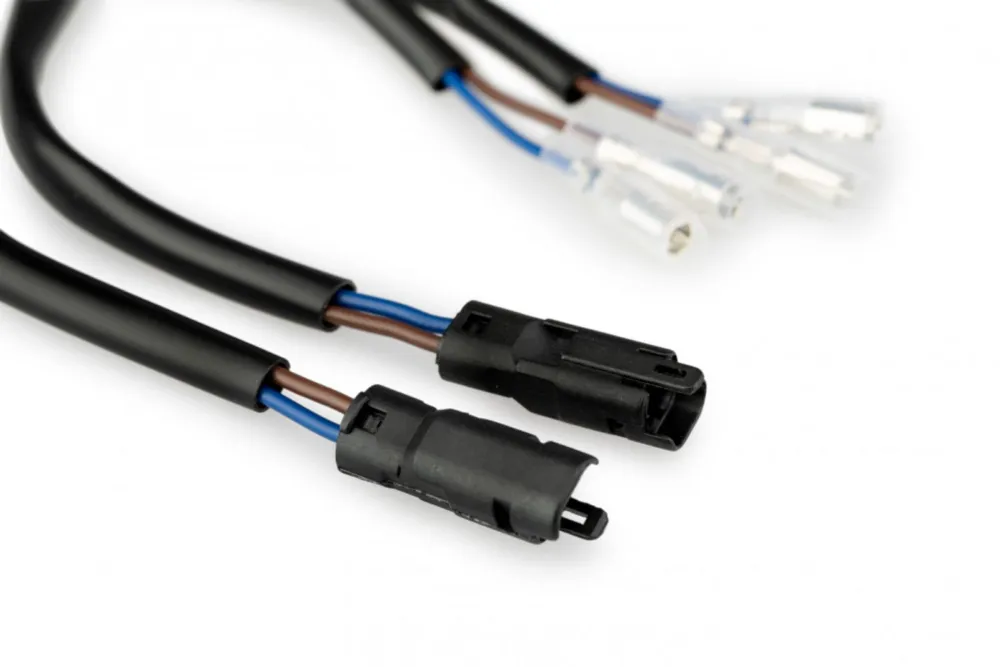 Časově Omezené Plug&Play wiring kit for turn signals PUIG 22083N černý